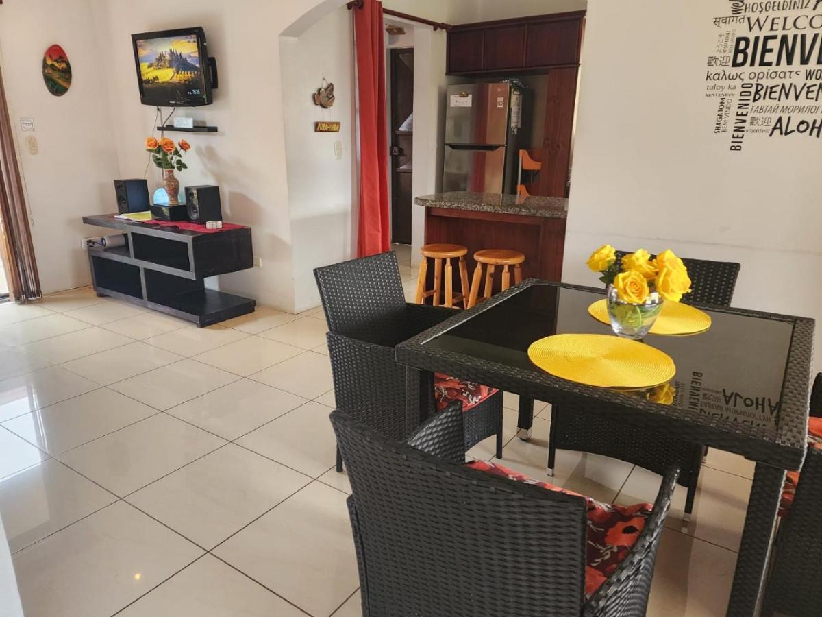 Elegant Villa In La Fortuna With Spacious Backyard Plus Very Private Pool & Parking Exterior photo